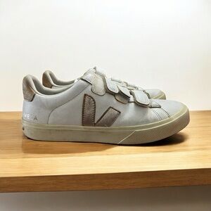 Veja Esplar 3 Lock Shoes Womens Size 9  White Grey Leather 3 Strap Low  Sneaker